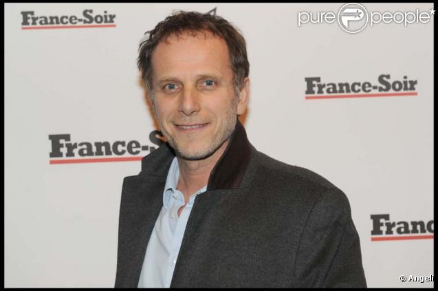 Charles Berling à la fête pour la nouvelle formule de  France Soir ,  Paris, le 16  mars 2010 !