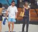 Le champion du monde Lothar Matthäus et sa superbe femme, Kristina Liliana, sur une plage de Miami, en Floride, le 20 mars 2010.