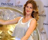 Gisele Bündchen au Brésil pour la marque Pantène. Le 23 mars 2010