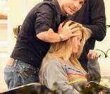 Jessica Simpson s'est arretée au salon de coiffure de Ken Paves à Beverly Hills