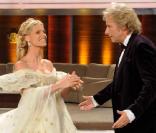 Les présentateurs Michelle Hunziker et Thomas Gottschalk, sur le plateau de  Wetten Dass...?  le 27 mars 2010 !