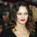 Vanessa Paradis bouleverse le coeur d'un jeune homme... marié et futur papa !