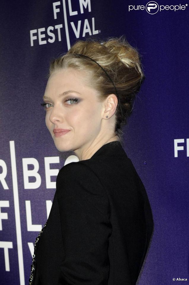 La ravissante Amanda Seyfried à l'occasion de l'avant-première de  Letters to Juliet , au SVA Theatre de New York, le 25 avril 2010.