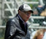 Larry King assiste à un match de baseball de ses enfants Chance et Cannon en présence de son ex-femme Shawn Southwick à Beverly Hills le 24 avril 2010<br />