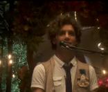 L'intégralité du concert live de Mika... dans une maison !