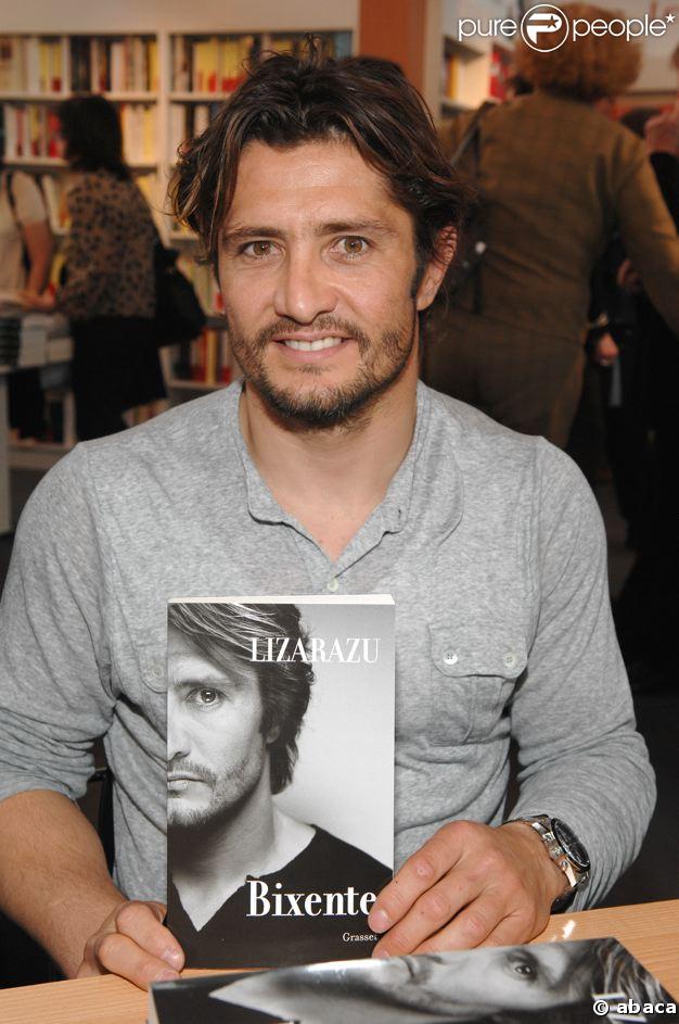 Bixente Lizarazu présente 'Bixente', sa biographie, au Salon du livre