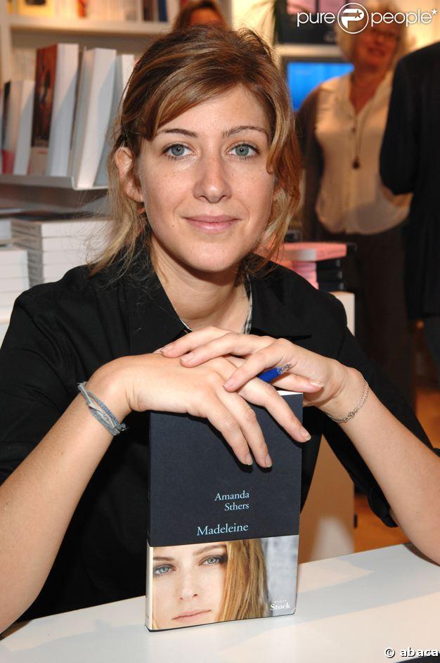 Amanda Sthers présente 'Madeleine' au Salon du livre