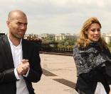 Zinedine Zidane, Patrick Poivre d'Arvor, Sophie Thalmann et Guy Alba lors de la troisième édition du Prix des Ambassadeurs de l'association Européenne ELA en direct du musée du Quai Branly de Paris le 6 mai 2010
