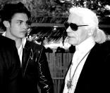 Karl Lagerfeld et Baptiste Giabiconi à la sortie du cinéma La Renaissance. Lundi 10 mai. Place des Lices.  