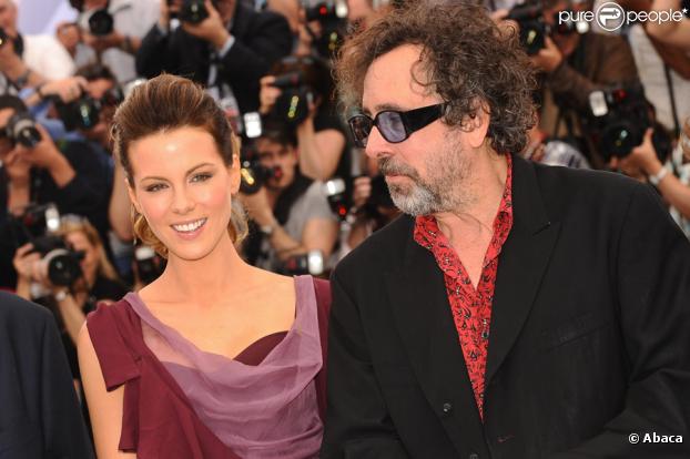 Kate Beckinsale et Tim Burton, le président du jury du 63e festival de Cannes, lors du photocall le 12 mai 2010