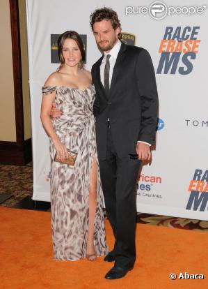 Sophia Bush et Austin Nichols viennent d'officialiser leur relation, via une interview accordée par l'actrice dans l'émission  E! News , lundi 24 mai.