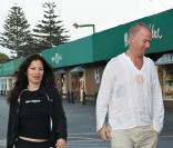 Fran Drescher et Peter Marc Jacobson à Malibu, le 6 août 2008. 