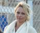 Pamela Anderson : Pour ses fils, elle oublie tout, maquillage et style vestimentaire y compris !