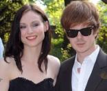 Sophie Ellis-Bextor et son mari Richard Jones, à l'occasion du dîner de gala de la Raisa Gorbachev Foundation, au Stud House d'Hampton Court Palace, en Angleterre, le 5 juin 2010.