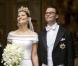 Samedi 19 juin 2010, la princesse héritière Victoria de Suède et le roturier Daniel Westling se sont mariés. Après une cérémonie émouvante en la cathédrale Storkyrkan, à Stockholm, leur cortège a traversé la ville jusqu'au palais royal.