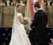 Samedi 19 juin 2010, la princesse héritière Victoria de Suède et le roturier Daniel Westling se sont mariés. Après une cérémonie émouvante en la cathédrale Storkyrkan, à Stockholm, leur cortège a traversé la ville jusqu'au palais royal.