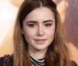 Lily Collins 