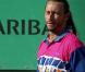 Pour  Hello , premier single extrait de son album  Smash  à paraître en 2011, Martin Solveig a défié Bob Sinclar au tennis, aidé par Djokovic, pendant que Gaël Monfils lui volait sa belle brunette...