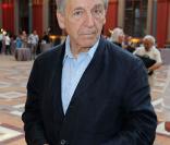 Costa-Gavras à l'occasion du cocktail donné pour la Fête du Cinéma, à l'Ecole Nationale des Beaux-Arts, à Paris, le 30 juin 2010.