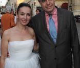 Béatrice Ardisson et Frédéric Mitterrand à l'occasion du cocktail donné pour la Fête du Cinéma, à l'Ecole Nationale des Beaux-Arts, à Paris, le 30 juin 2010.