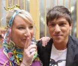 De nombreuses stars ont accepté de prendre des poses fun, bariolées, osées et follement gaies devant l'objectif de l'agence Mediaholic, pour célébrer le 15e anniversaire de TÊTU en 2010. Dont Estelle Denis et Virginie Guillaume.