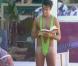Jason a revêti le maillot de bain popularisé par le personnage de Borat, interprété par Sacha Baron Cohen.