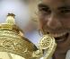 Rafael Nadal s'impose en finale de Wimbledon, face à Thomas Berdych, à Londres, le 4 juillet 2010.