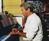 Gilbert Bécaud en 1999