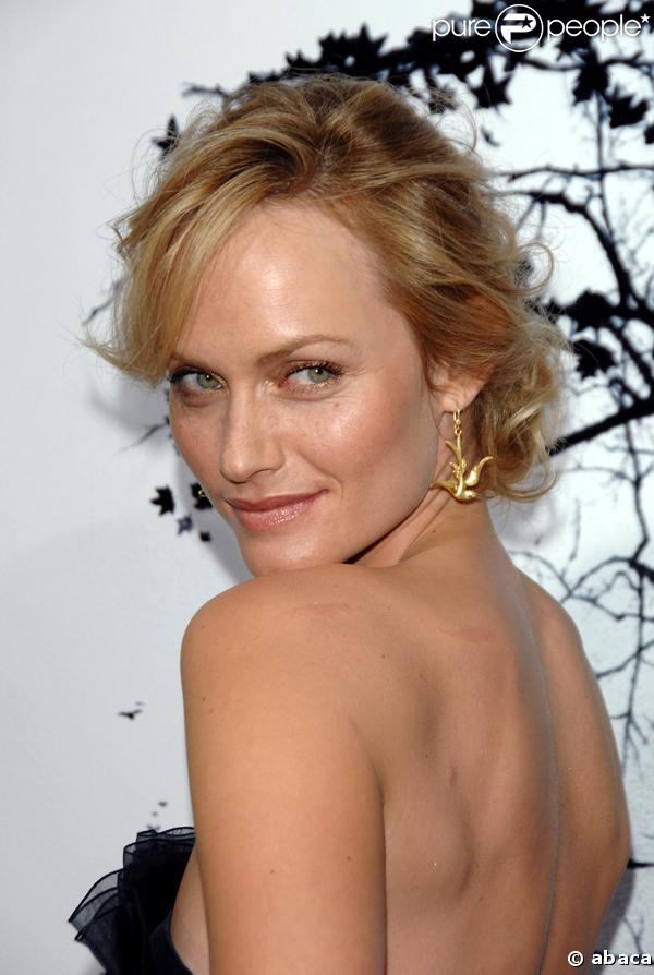 amber valletta gamer pics. amber valletta gamer scene.