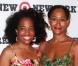 Les soeurs Rhonda et Tracee Ellis Ross lors de l'inauguration de la boutique Target à l'Est de Harlem le 20 juillet 2010 à New York