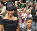 Jada Pinkett Smith et Willow Smith lors de l'avant-première de Karate Kid à Paris le 25 juillet 2010