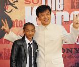 Jaden Smith et Jackie Chan lors de l'avant-première de Karate Kid à Paris le 25 juillet 2010