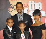 Jaden, Will, Willow et Jada Pinkett lors de l'avant-première de Karate Kid à Paris le 25 juillet 2010
