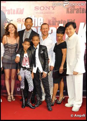 Yaël, Willow Smith, Dany Boon, Jada Pinkett, Jackie Chan, Willow et Jaden Smith lors de l'avant-première de Karate Kid à Paris le 25 juillet 2010
