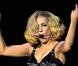 Lady Gaga sur scène à Denver, le 28 juillet 2010