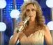 Lara Fabian : Découvrez-la, magnifique, en Melle Zhivago !