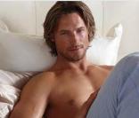 Gabriel Aubry pose pour Charisma at Home