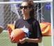Jessica Alba lors d'une partie de Kickball à Los Angeles