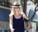 Reese Witherspoon est rayonnante à la sortie d'un salon de beauté de Beverly Hills le 20 août 2010