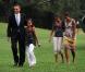 Barack Obama, sa femme Michelle, et leurs filles Malia et Sasha arrivent à la Maison Blanche