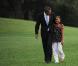 Barack Obama, sa femme Michelle, et leurs filles Malia et Sasha arrivent à la Maison Blanche