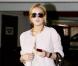 Lindsay Lohan dans une tenue casual chic, avec des chaussures pump Brian Atwood, le sac Coco Duffel d'Alexander Wang, un short élégant et une petite veste poudrée. Bravo !