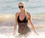 Paris Hilton à Hawaï en vacances en 2009
