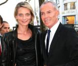 Sarah Marshall et Jean-Claude Jitrois au gala de la Fondation Claude Pompidou, à Paris. 7/09/2010