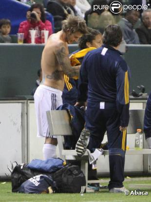David Beckham, après six mois d'indisponibilité, a fait son retour sur le terrain le 11 septembre 2010 avec les Los Angeles Galaxy, disputant 15 minutes du match victorieux face à Colombus Crew.