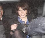 La Princesse Eugenie arrive au Mahika pour faire la fête avec ses cousins...