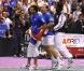 L'équipe de France de tennis célèbre comme il se doit sa victoire en Coupe Davis qui lui ouvre les portes de la finale le 18 septembre 2010