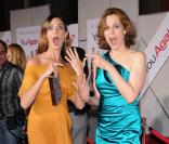 Odette Yustman et Sigourney Weaver lors de l'avant-première du film You Again à Los Angeles le 22 septembre 2010