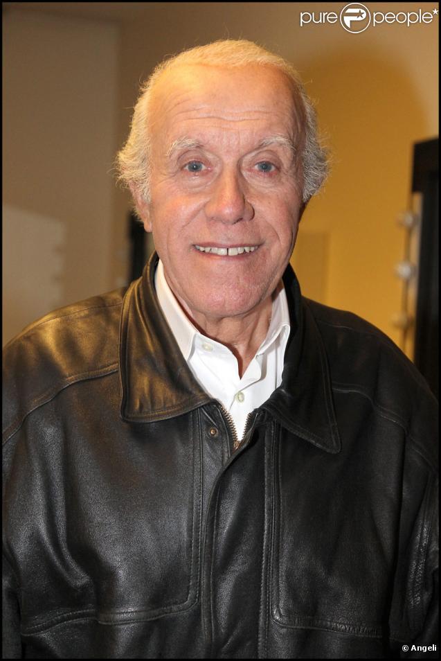 Jacques Balutin à l'émission Le Plus Grand Cabaret du Monde diffusée le 16 octobre 2010 sur France 2.