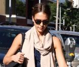 Jessica Alba, nouvelle leçon de style dans les rues de Los Angeles, le 24 septembre 2010